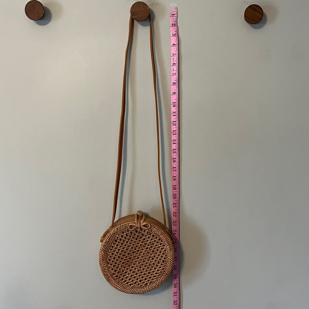 Anthropologie Bag Handwoven Round Rattan Wicker Crossbody Purse‎ - Picture 5 of 16